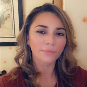 Meet your Posher, Ilarita